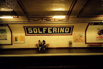 Solferino Station - no SOL, but quite a bit FERRUM