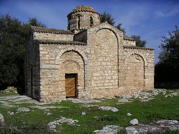 panayia-church-outside-01.jpg - 73769 Bytes