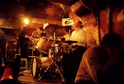A cave for the traditional jazz digger